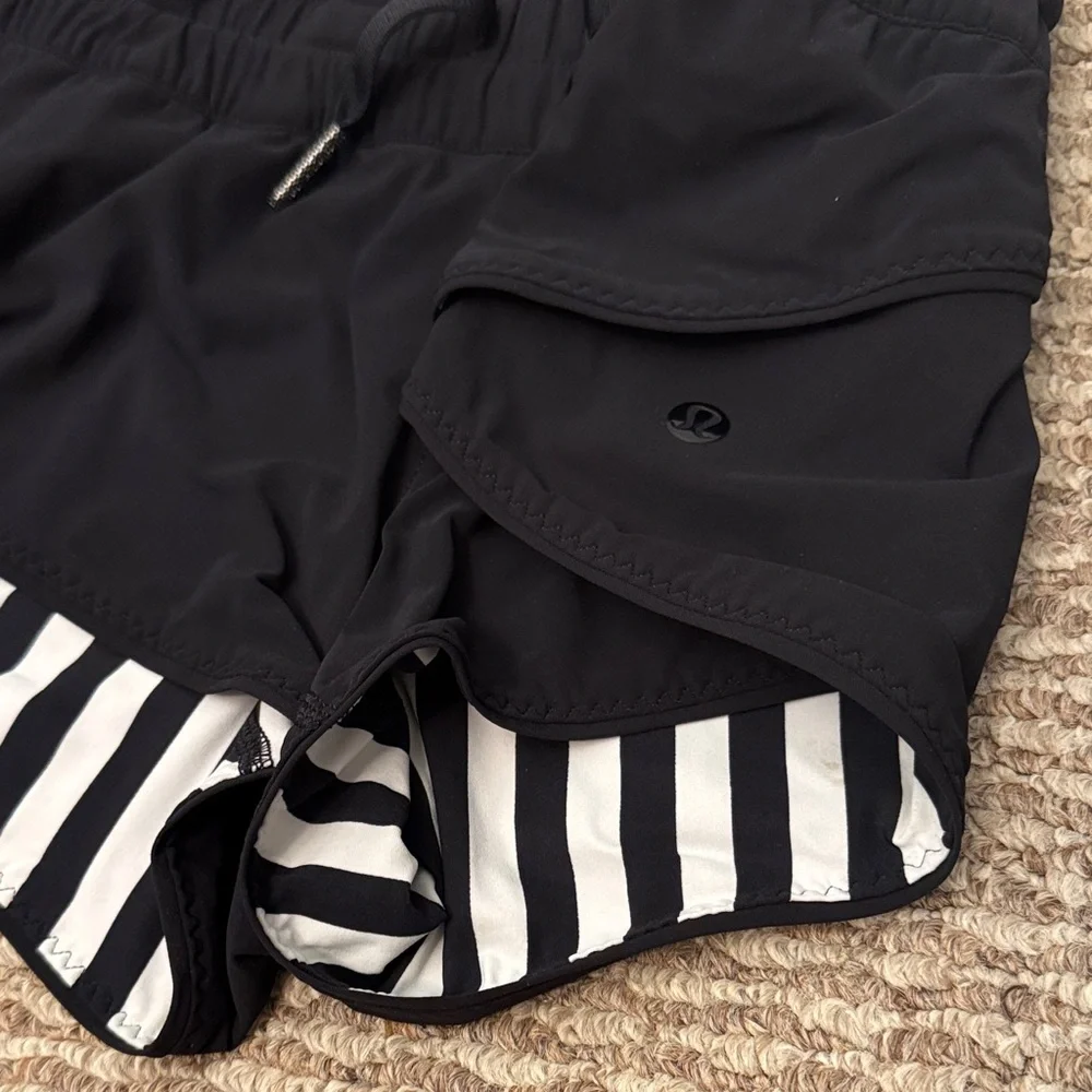 Lululemon Black and White Striped Shorts - Reversible Water Surf - Women's M 6/8 - Picture 3 of 8